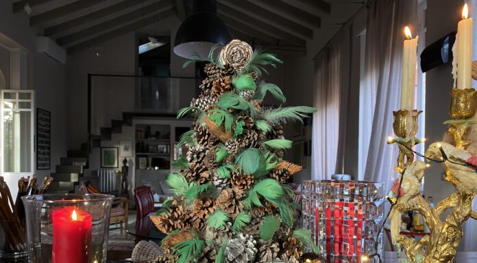 Come fare un albero di Natale piumato!